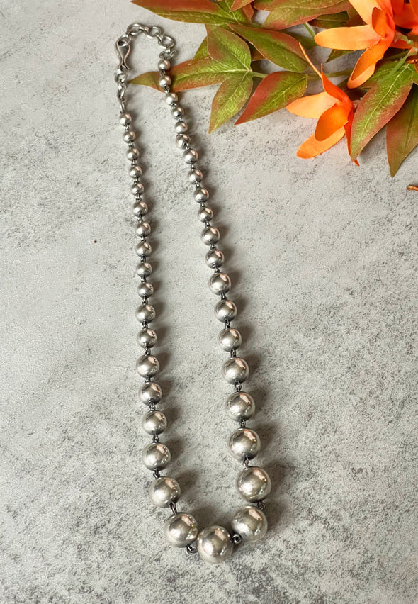 Sterling Silver Polished Desert Pearl Necklace