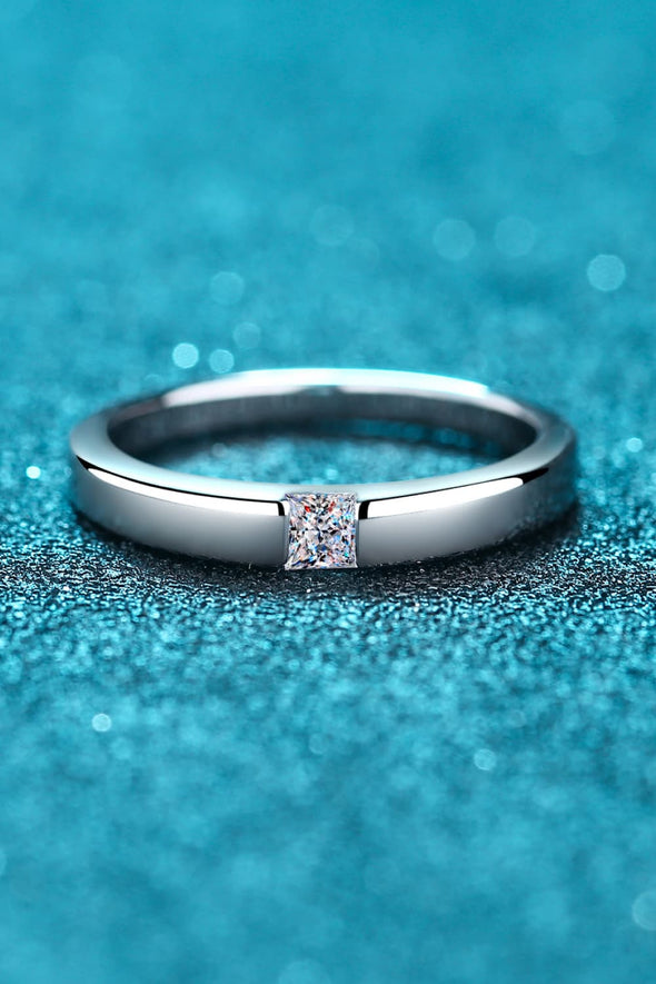 Inlaid Moissanite Rhodium-Plated Ring