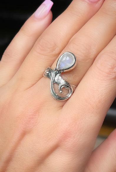 STERLING SILVER RAINBOW MOONSTONE ARTISAN RING